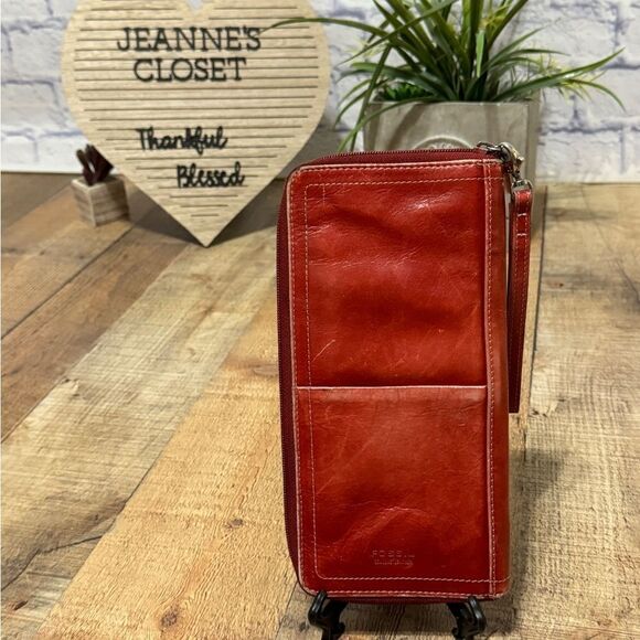 Fossil Travel Wallet red leather Zippered wristlet strap - Picture 3 of 12